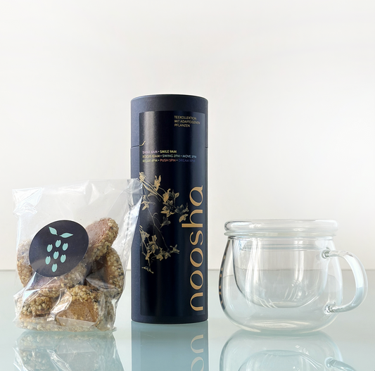 noosha tea collection, cookies & cup